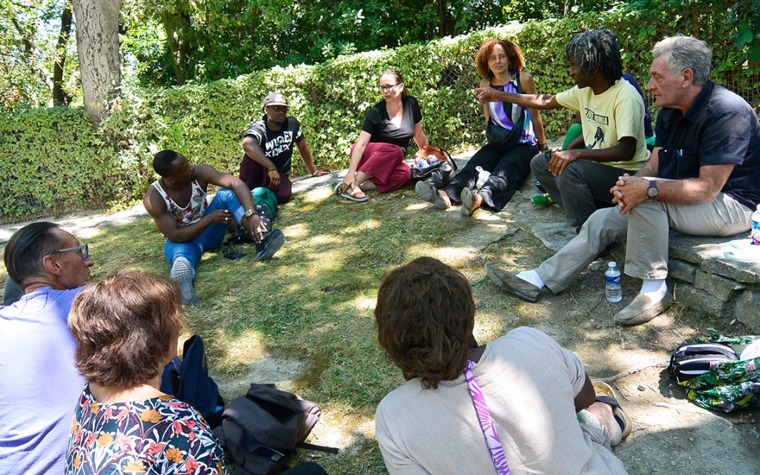 Voyage Avignon OFF et rencontre avec la Cie Boukousou – Ateliers Solidaires juillet 2016